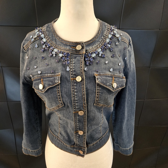 💎 Brand New Jewel Embellished Cropped Collarless Denim Jean Jacket Size S - Picture 1 of 12
